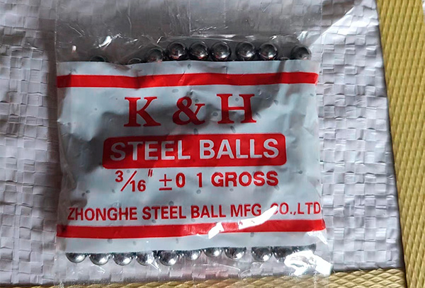 Plastic bag for steel balls